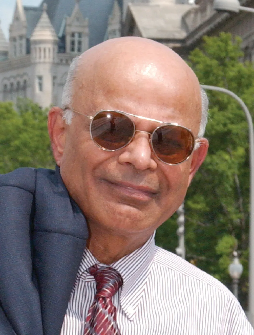 Dr Natwar Gandhi