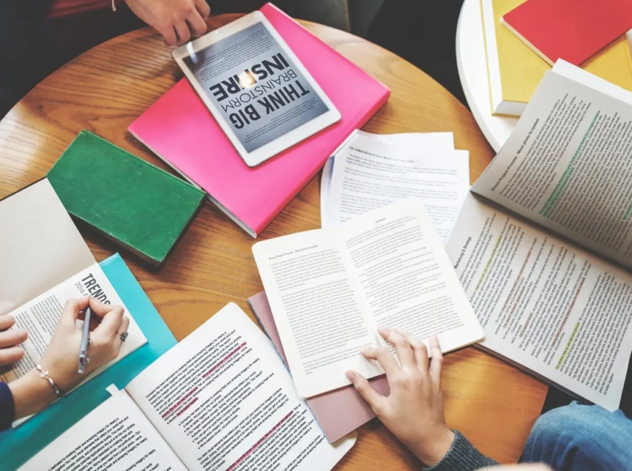 What They Don’t Teach You About SuccessInsights from the Icons of Jewels of India - Leading Indo-American Personalities (Vol. II)